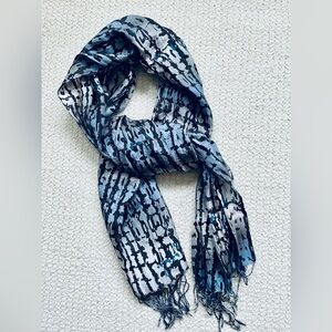 Banana Republic Shibori-Style Scarf | Black, Gray & Blue Geometric 🌌✨